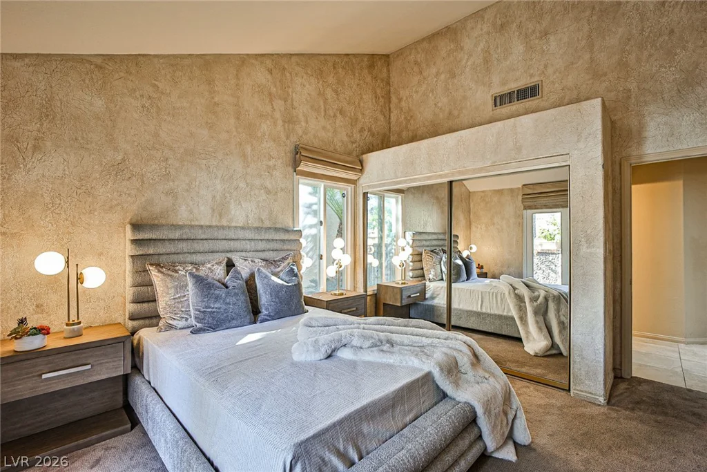 5115 Turnberry, Las Vegas, NV 89113