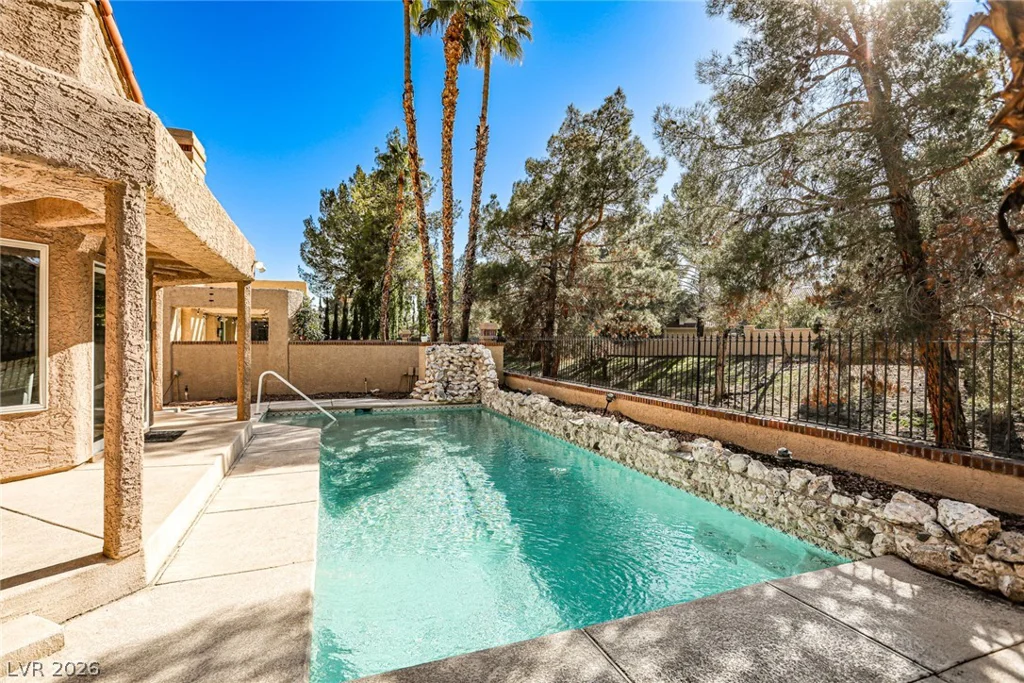 5115 Turnberry, Las Vegas, NV 89113