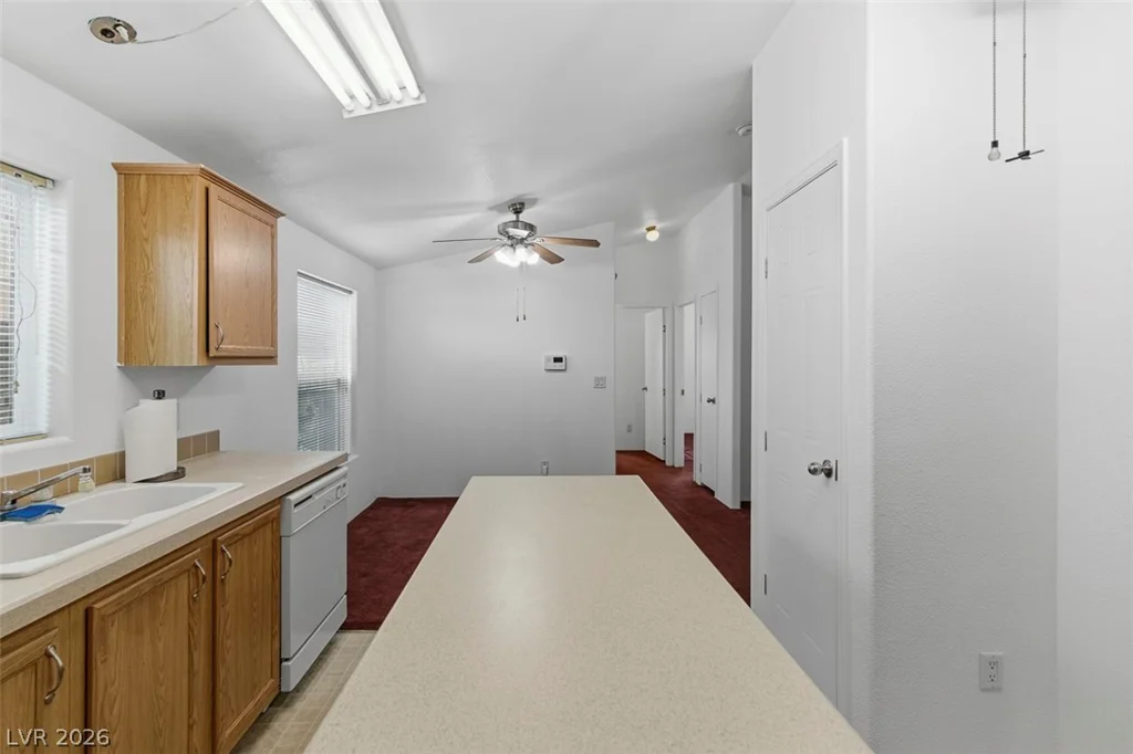 228 Hopi, Henderson, NV 89015