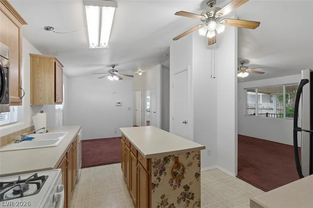 228 Hopi, Henderson, NV 89015