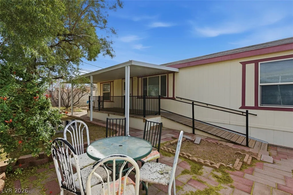 228 Hopi, Henderson, NV 89015
