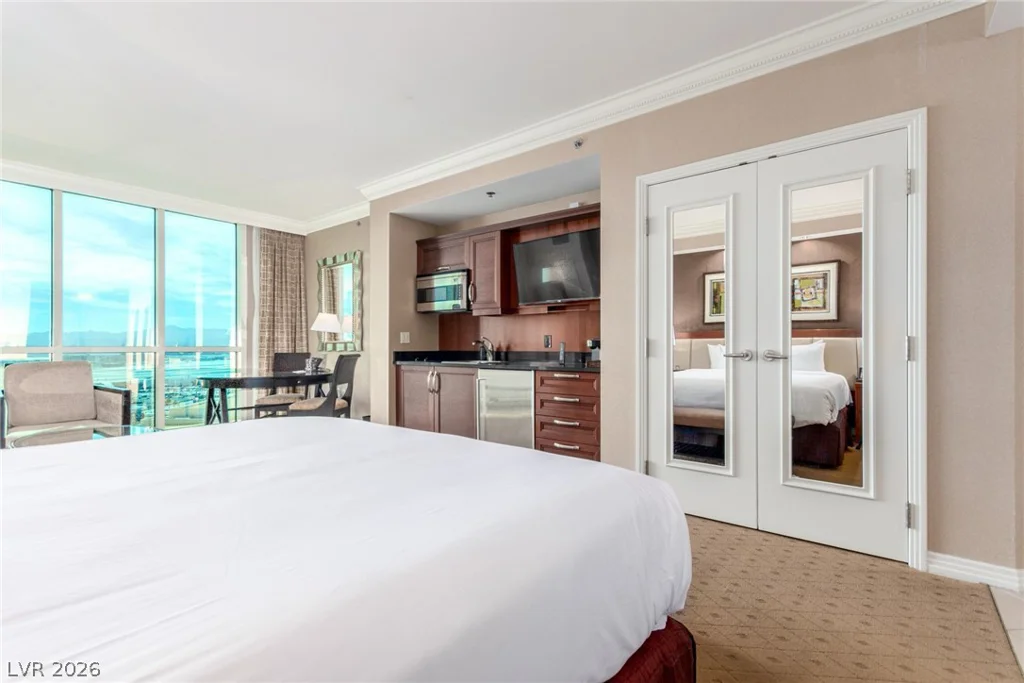125 Harmon, Las Vegas, NV 89109
