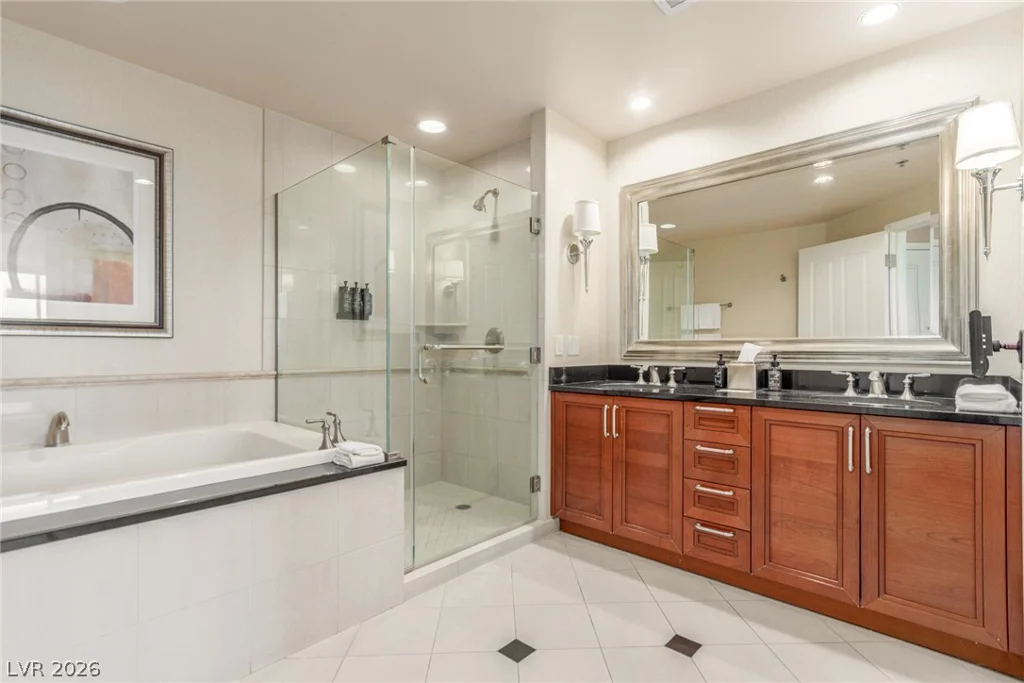 125 Harmon, Las Vegas, NV 89109