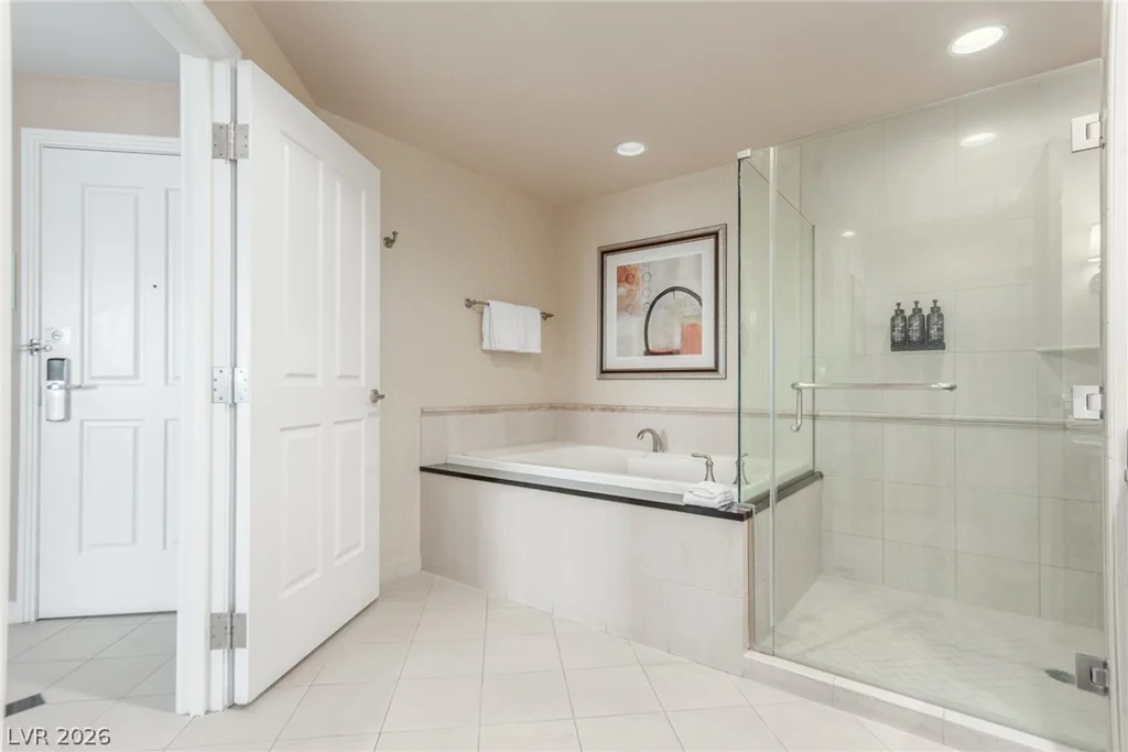 125 Harmon, Las Vegas, NV 89109