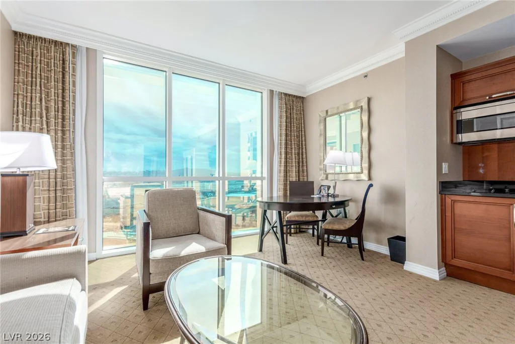 125 Harmon, Las Vegas, NV 89109