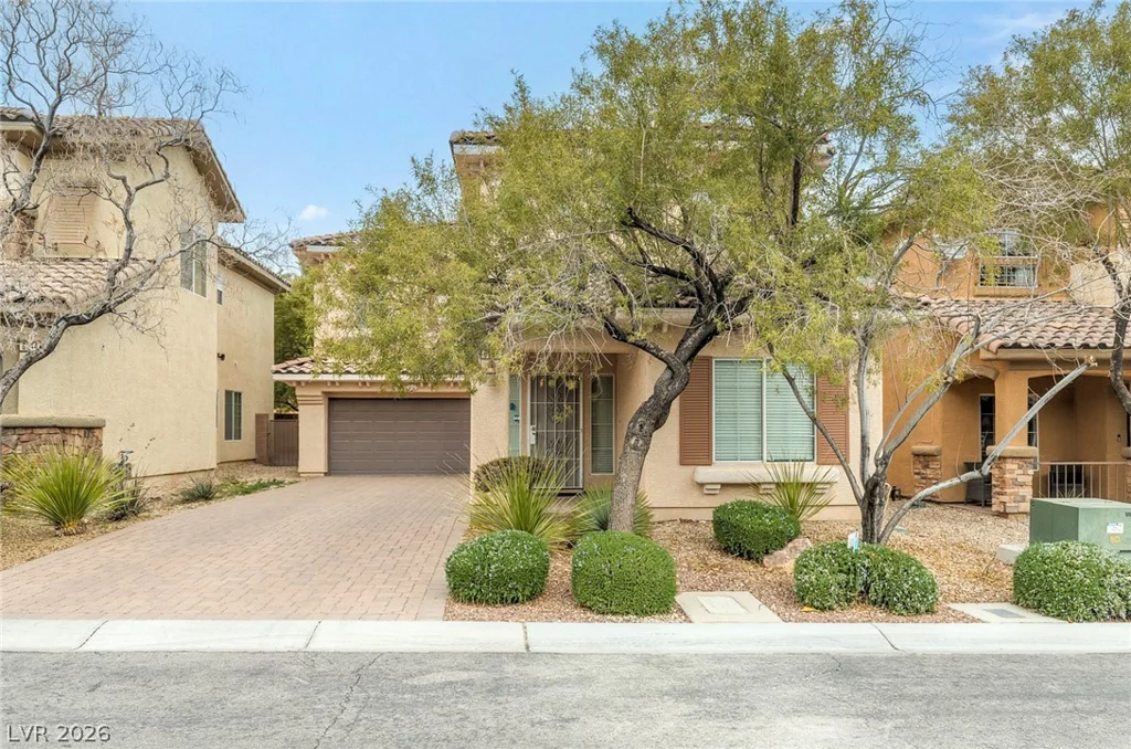 8136 Memory Lake, Las Vegas, NV 89178