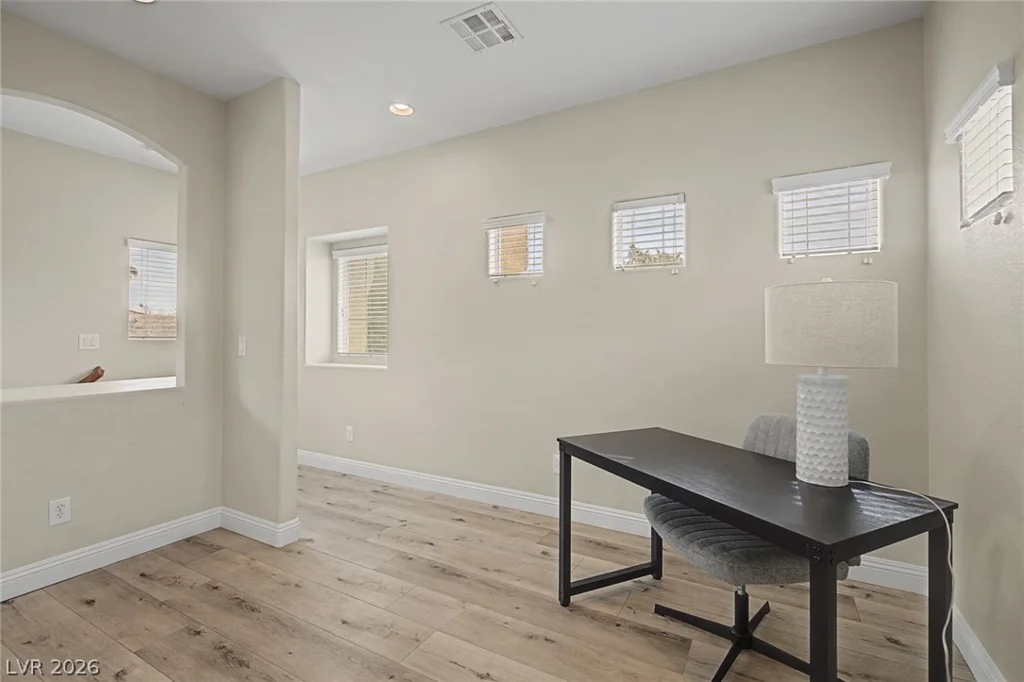 8136 Memory Lake, Las Vegas, NV 89178