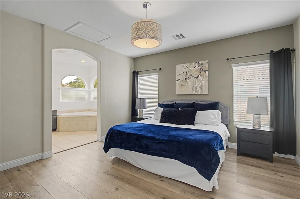 8136 Memory Lake, Las Vegas, NV 89178