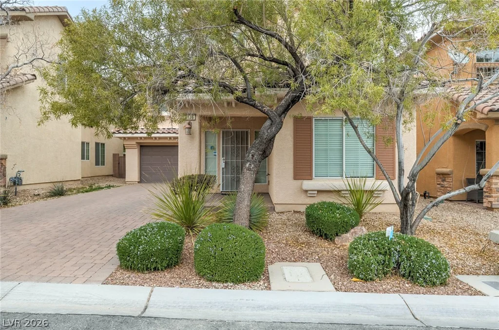 8136 Memory Lake, Las Vegas, NV 89178
