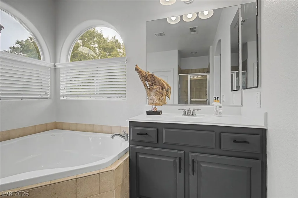 8136 Memory Lake, Las Vegas, NV 89178