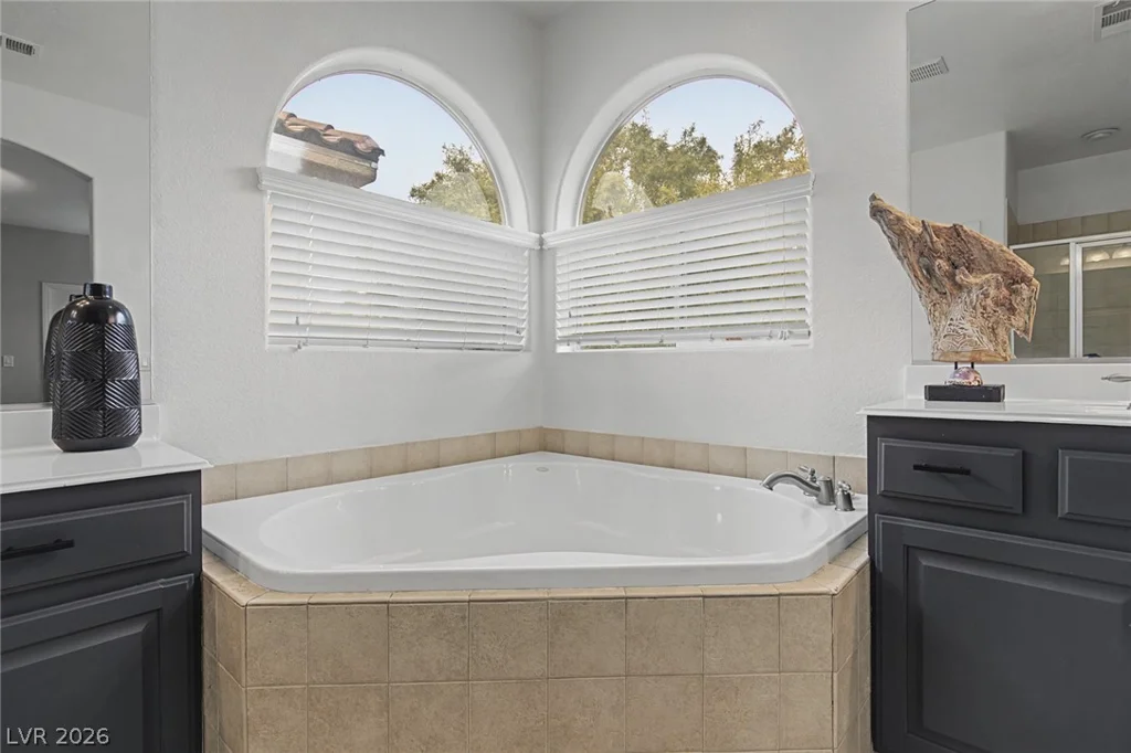 8136 Memory Lake, Las Vegas, NV 89178