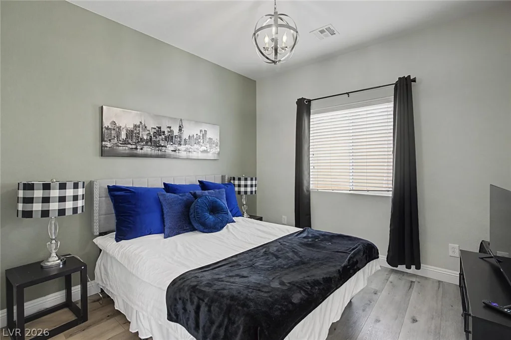 8136 Memory Lake, Las Vegas, NV 89178