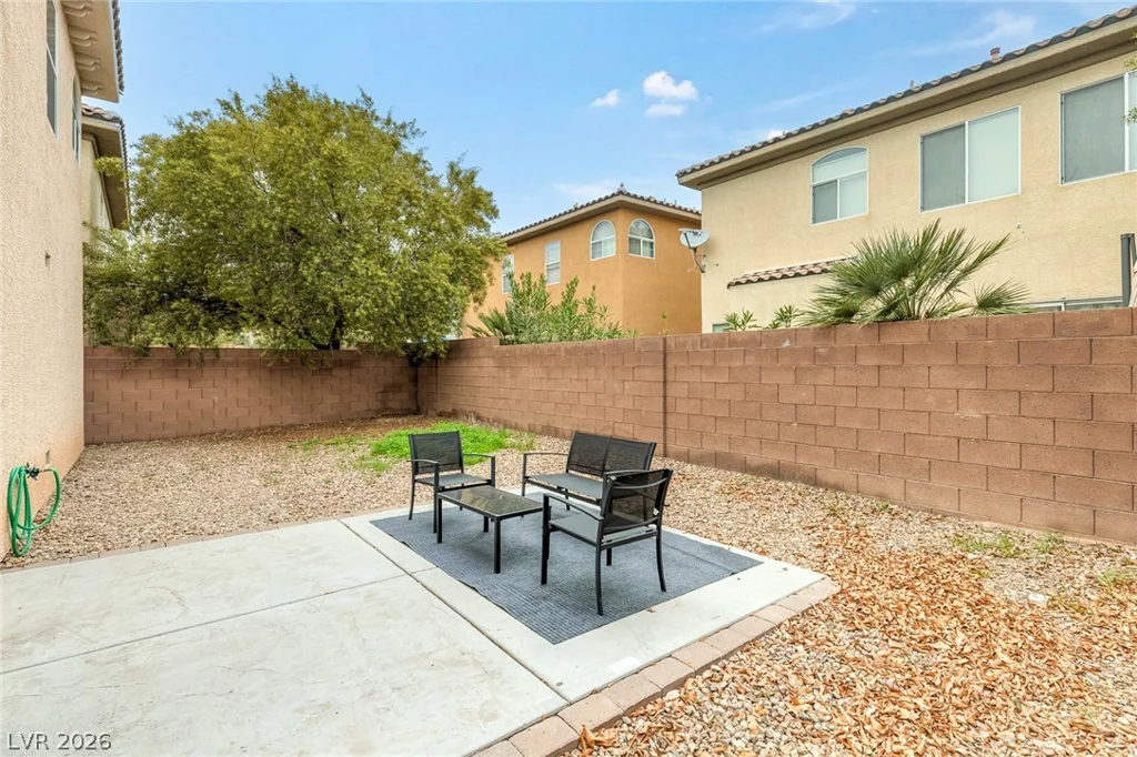 8136 Memory Lake, Las Vegas, NV 89178