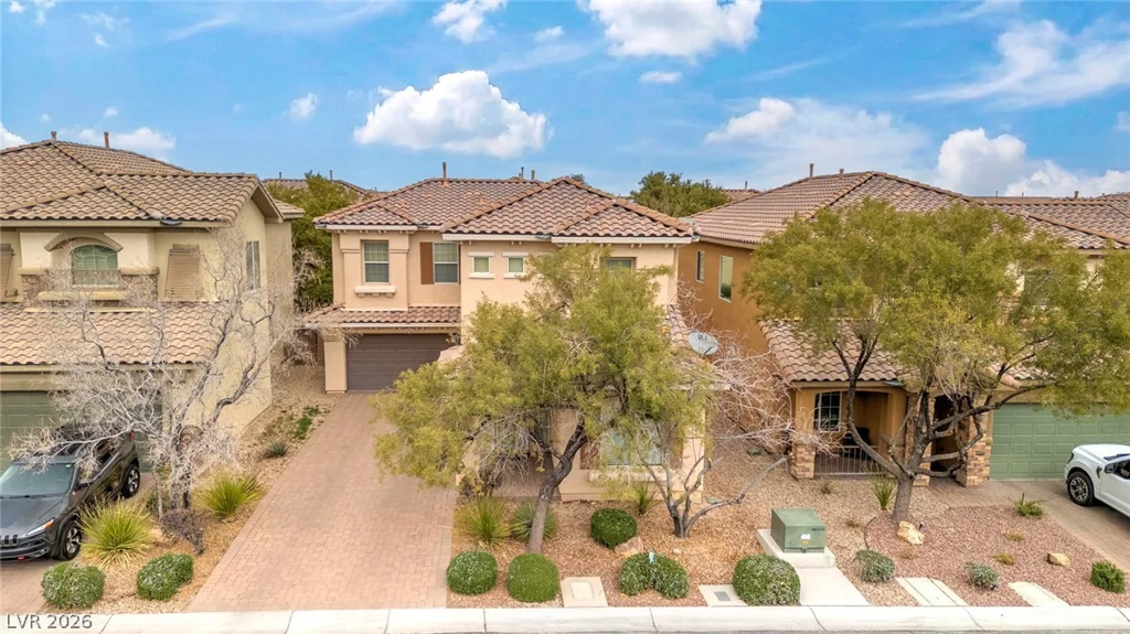 8136 Memory Lake, Las Vegas, NV 89178