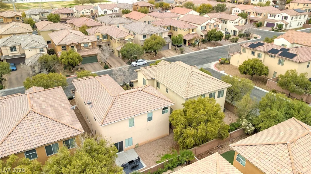 8136 Memory Lake, Las Vegas, NV 89178