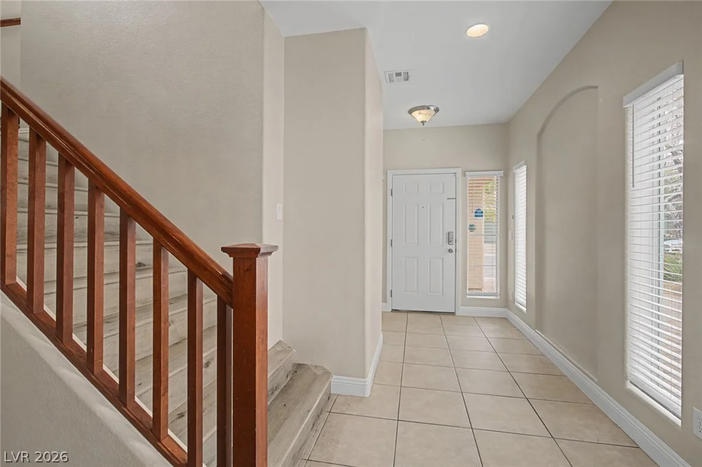 8136 Memory Lake, Las Vegas, NV 89178