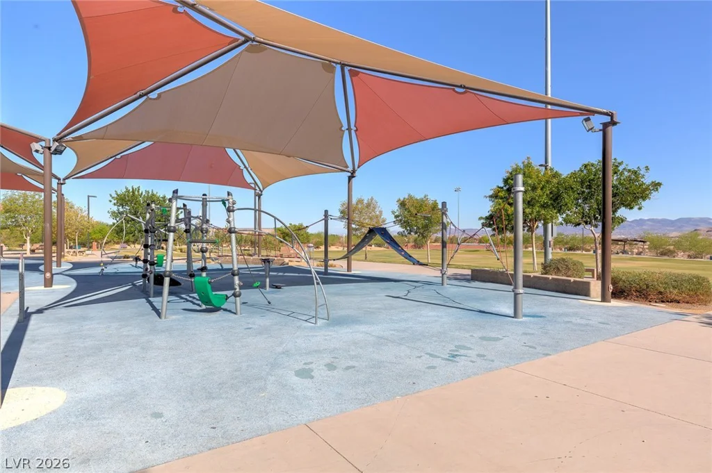 8136 Memory Lake, Las Vegas, NV 89178