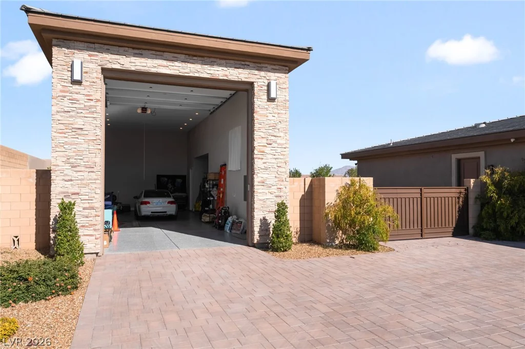 10320 Galena Springs, Las Vegas, NV 89149