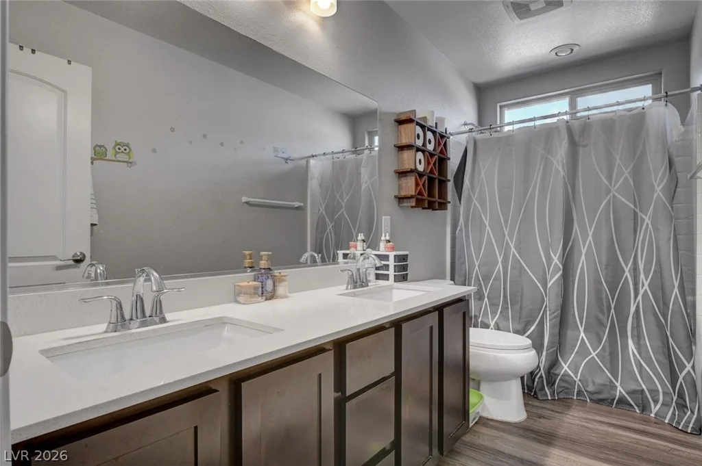 10680 Berkshire Woods, Las Vegas, NV 89166
