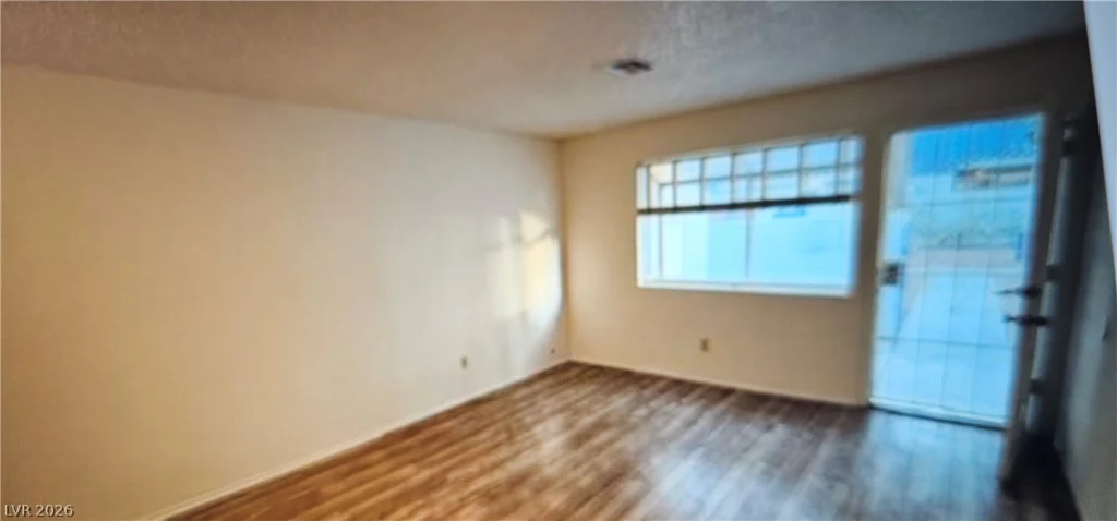 2116 Bavington, Las Vegas, NV 89108