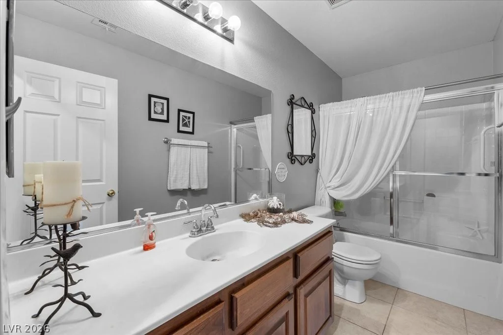 2120 Meadow Green, North Las Vegas, NV 89031