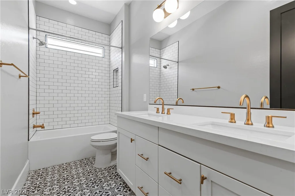 7460 Tucker William, Las Vegas, NV 89149