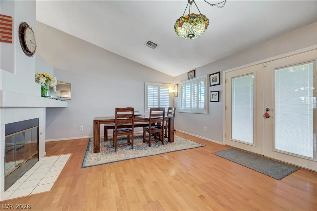 246 Amber Light, Henderson, NV 89074