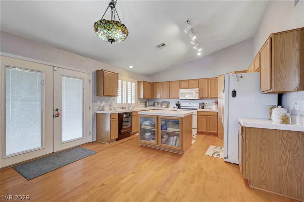 246 Amber Light, Henderson, NV 89074