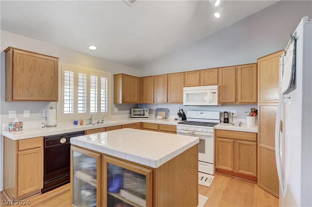 246 Amber Light, Henderson, NV 89074