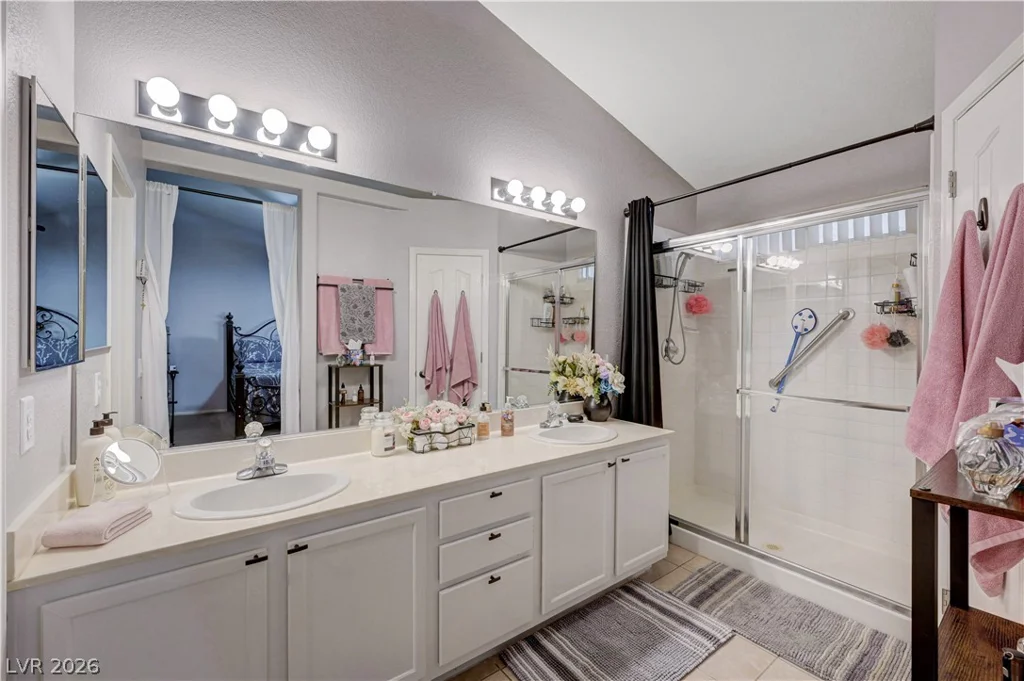 246 Amber Light, Henderson, NV 89074