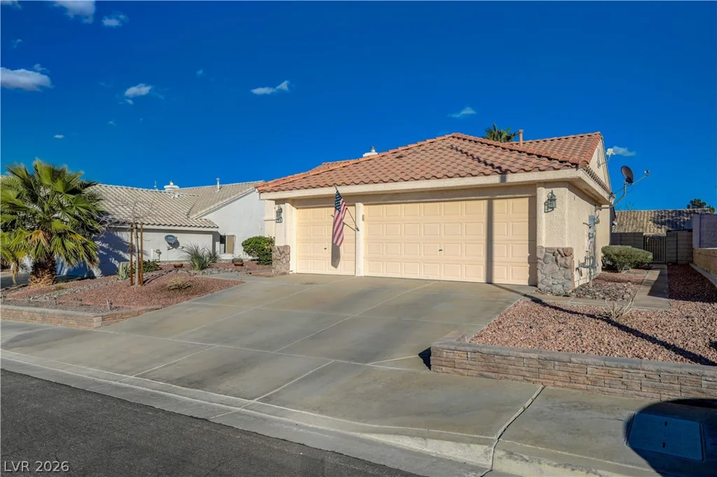 246 Amber Light, Henderson, NV 89074