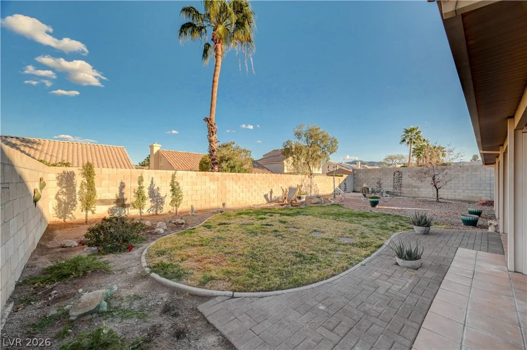 246 Amber Light, Henderson, NV 89074