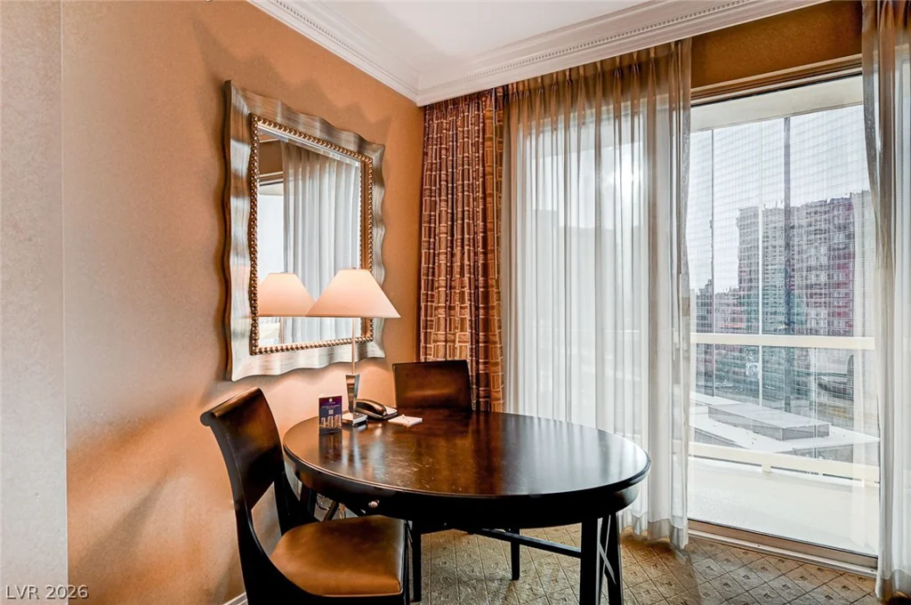 125 Harmon, Las Vegas, NV 89109