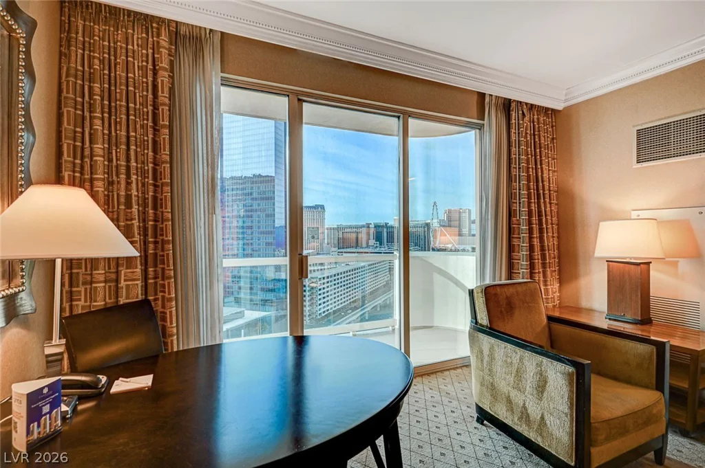 125 Harmon, Las Vegas, NV 89109