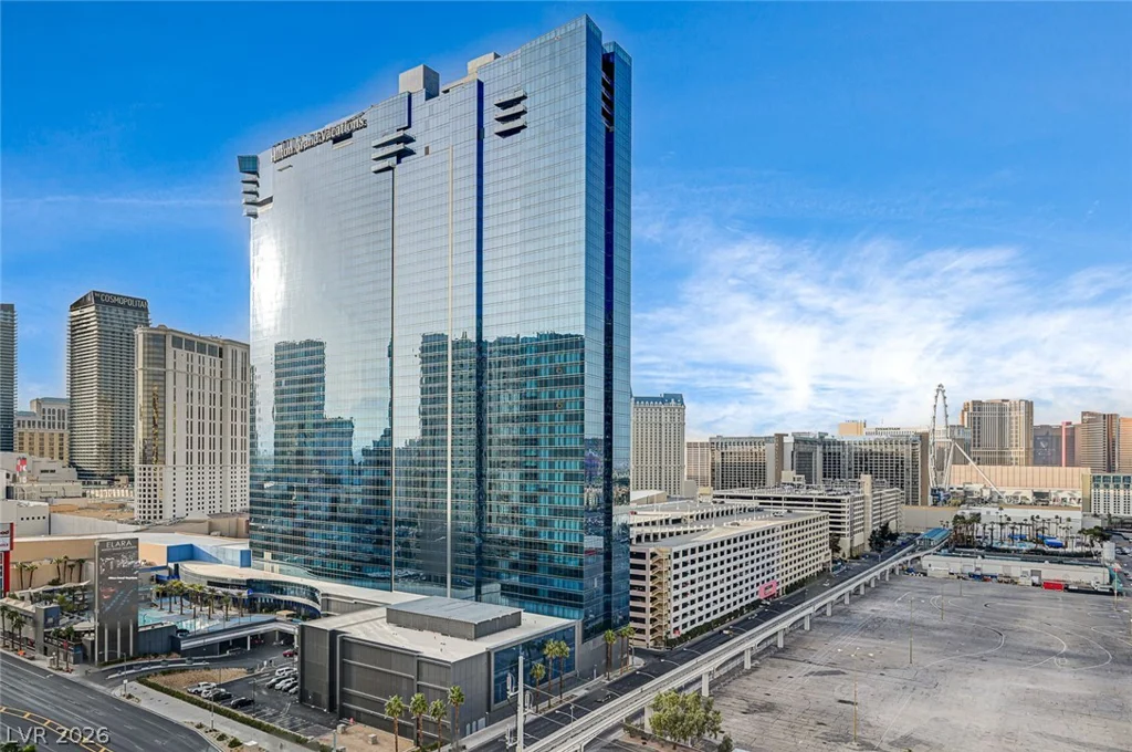 125 Harmon, Las Vegas, NV 89109