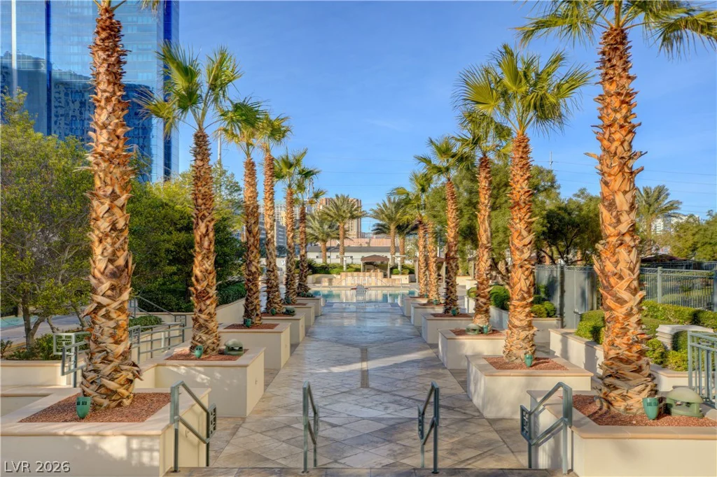 125 Harmon, Las Vegas, NV 89109