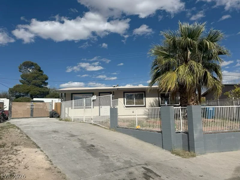 6120 Chelsea, Las Vegas, NV 89107