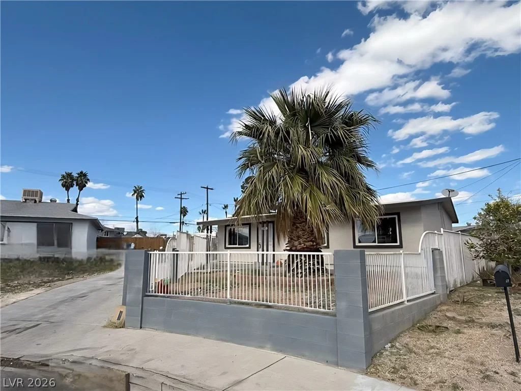 6120 Chelsea, Las Vegas, NV 89107