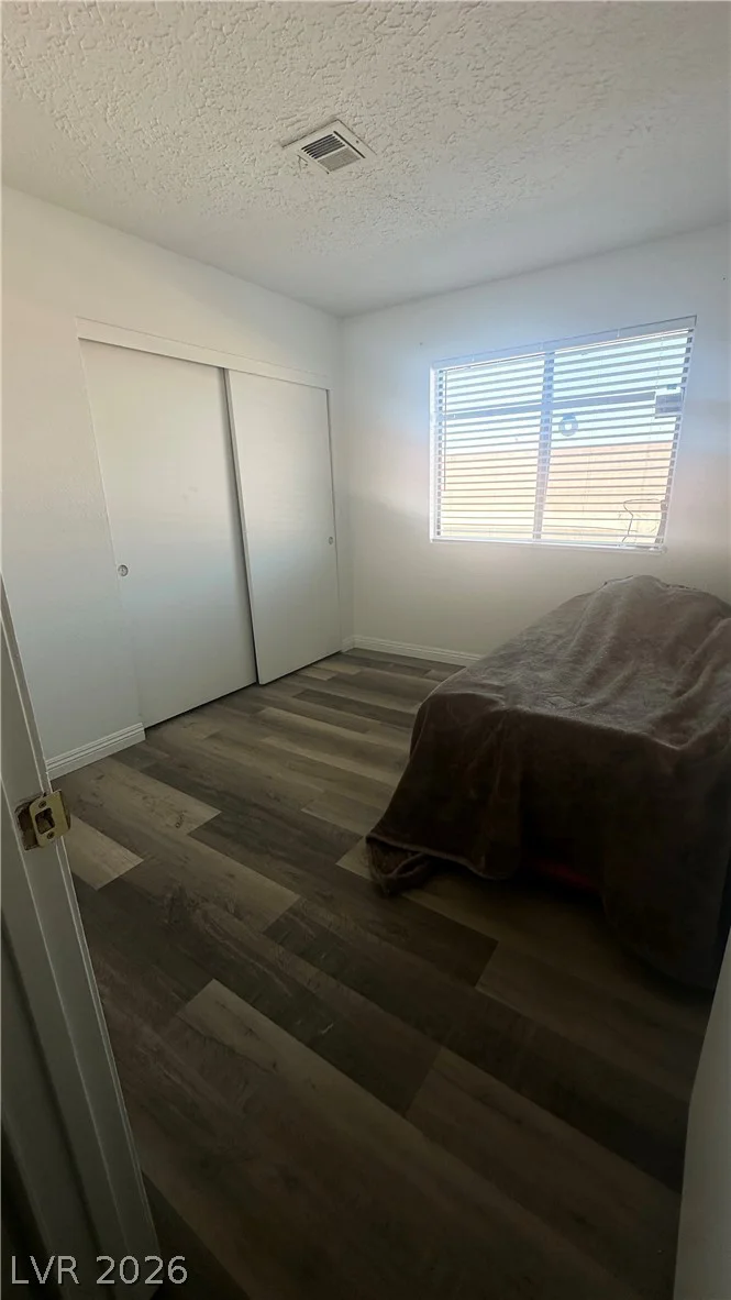 4300 Lamont, Las Vegas, NV 89115