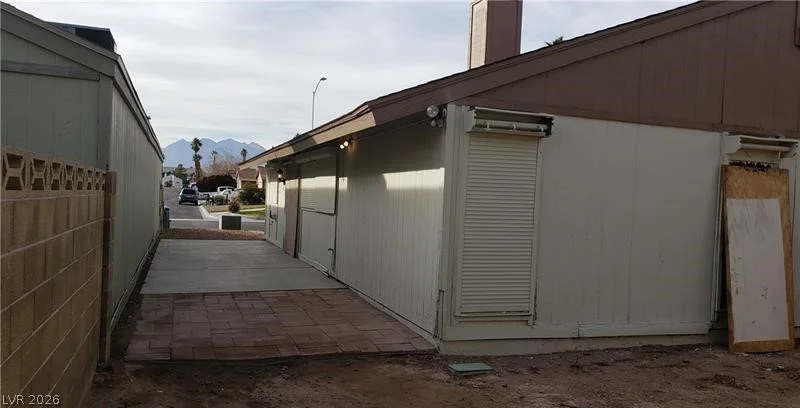 2021 San Simeon, Las Vegas, NV 89108