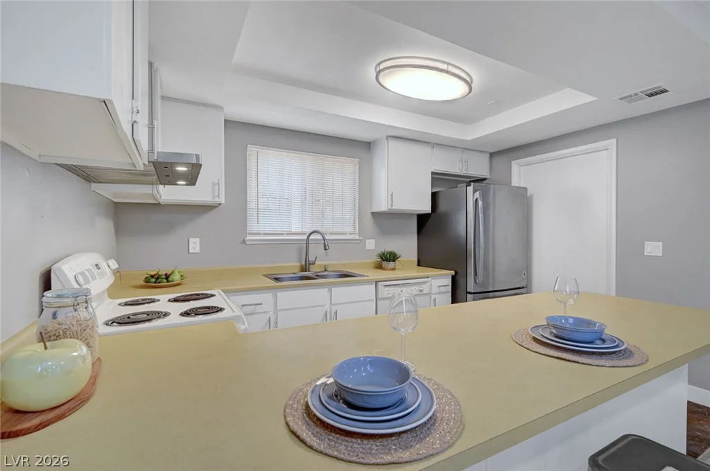 3240 Cameron, Las Vegas, NV 89102