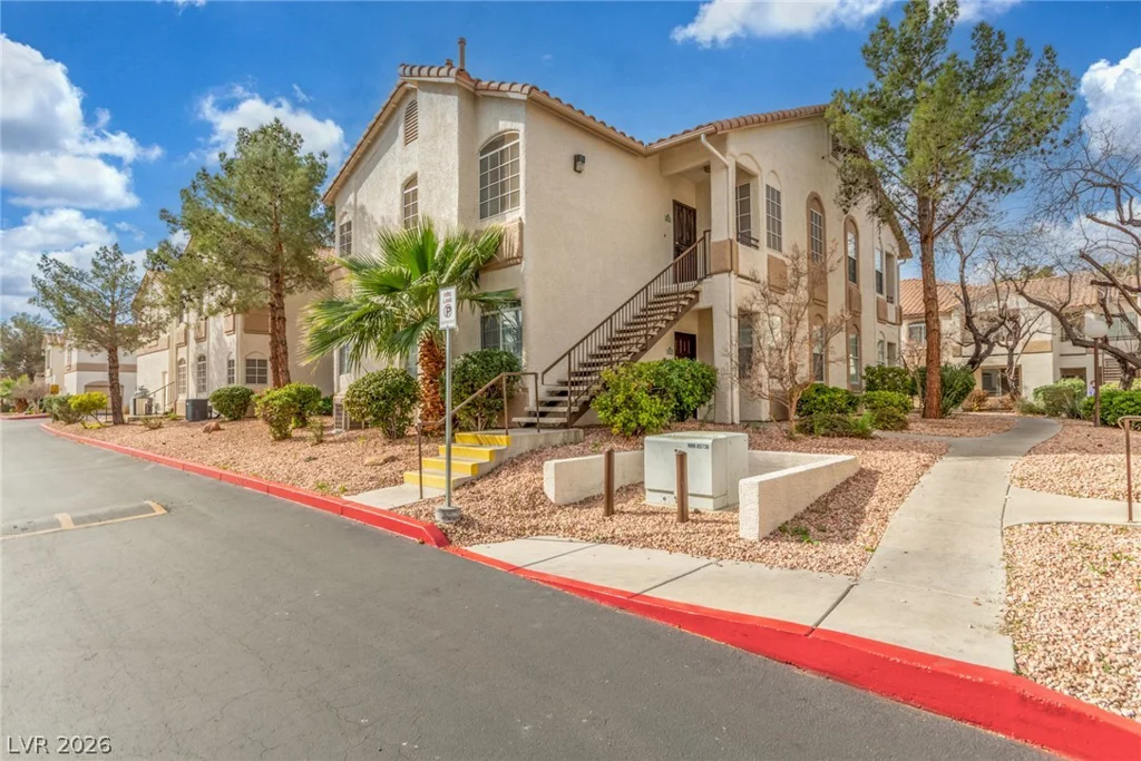 1830 Buffalo, Las Vegas, NV 89128