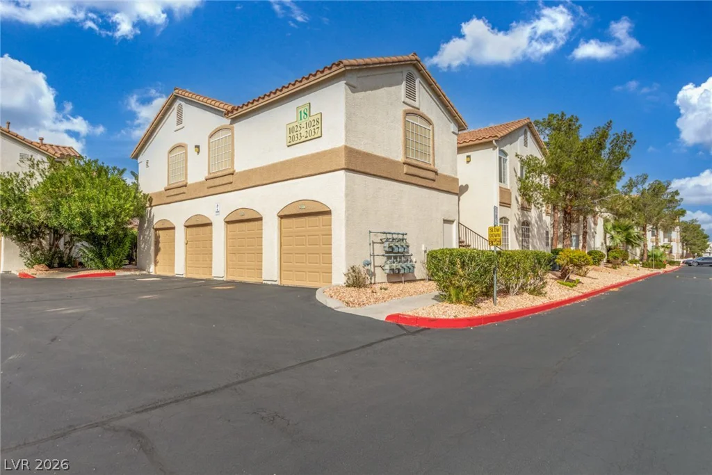 1830 Buffalo, Las Vegas, NV 89128