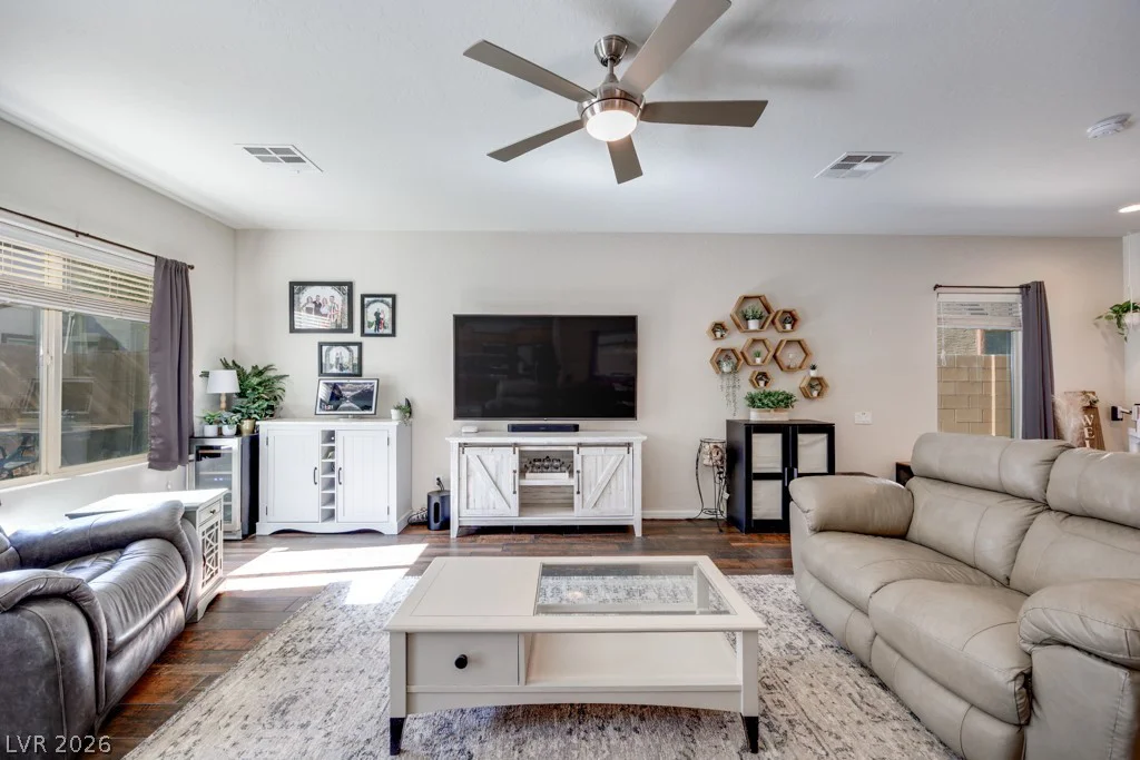 7039 Positano Hill, Las Vegas, NV 89178
