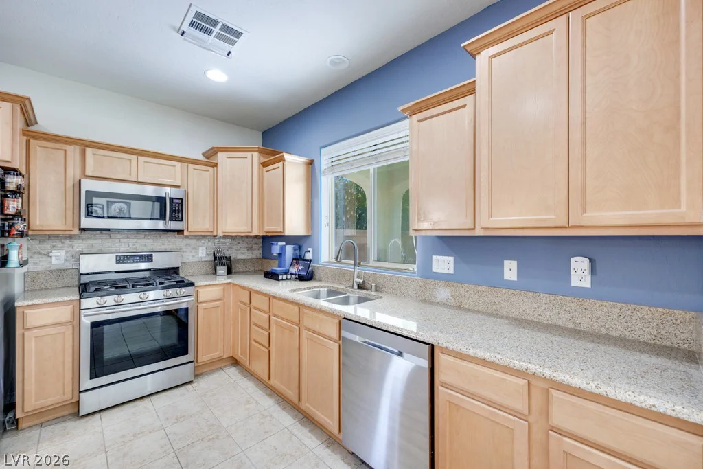 7039 Positano Hill, Las Vegas, NV 89178