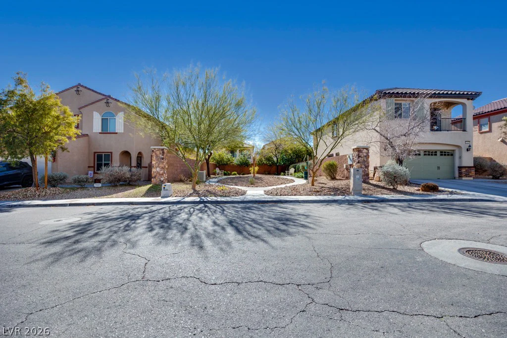 7039 Positano Hill, Las Vegas, NV 89178
