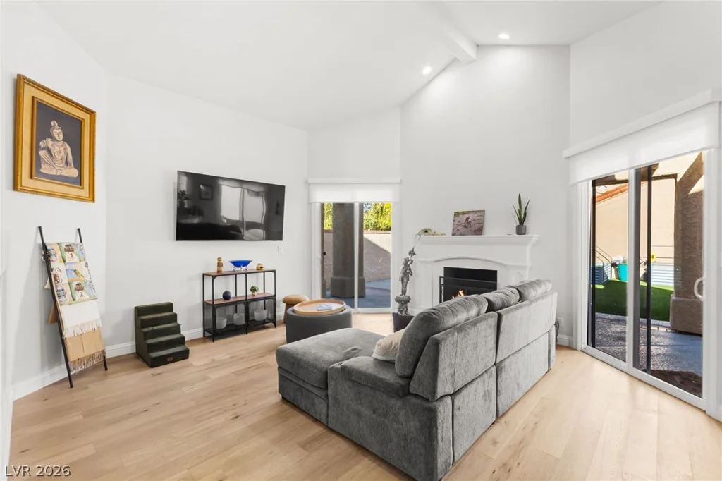 5090 Breakers, Las Vegas, NV 89113