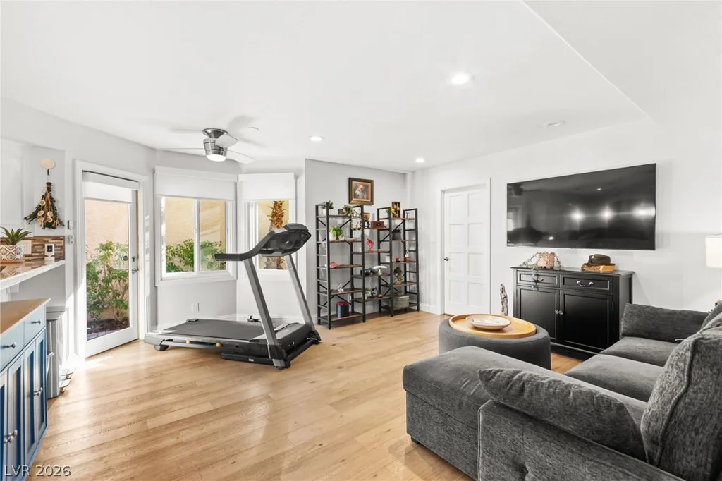 5090 Breakers, Las Vegas, NV 89113