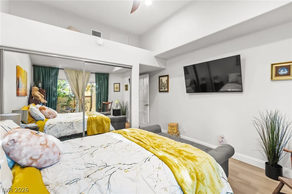 5090 Breakers, Las Vegas, NV 89113