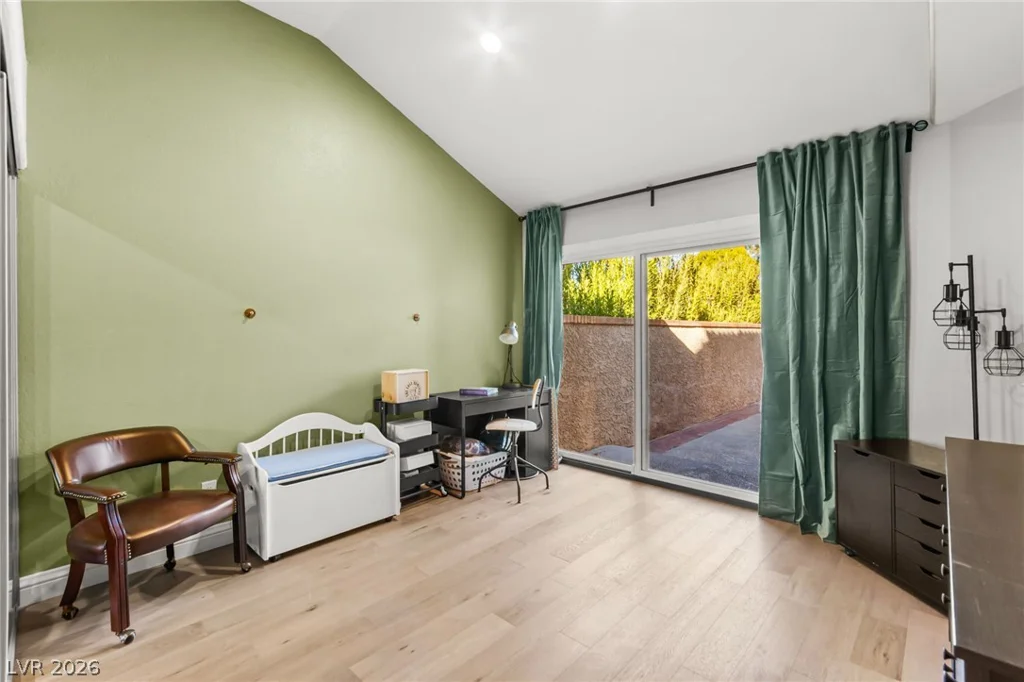 5090 Breakers, Las Vegas, NV 89113